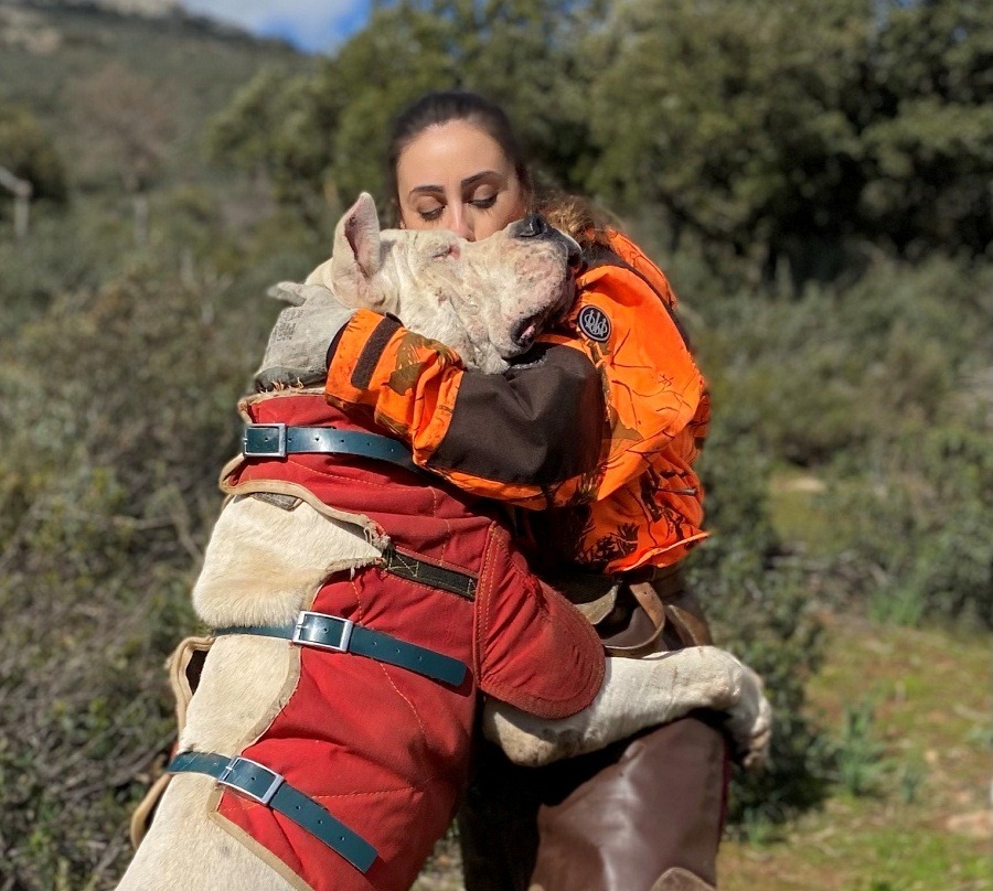 Pilar Montero con su perro